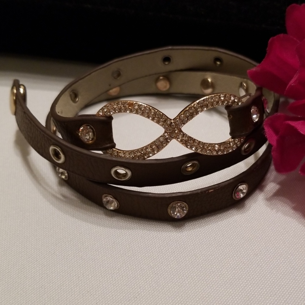 Multiple Wrap Bracelet With Earrings - image 3